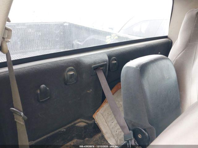 Dodge Ram 1500 St Image 10