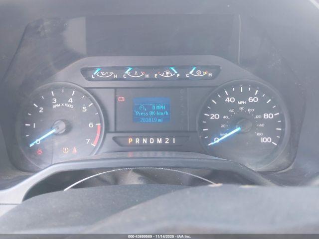 Ford F-250 Xl Image 3