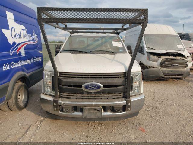 Ford F-250 Xl Image 8