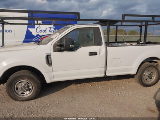 Ford F-250 Xl Image 9