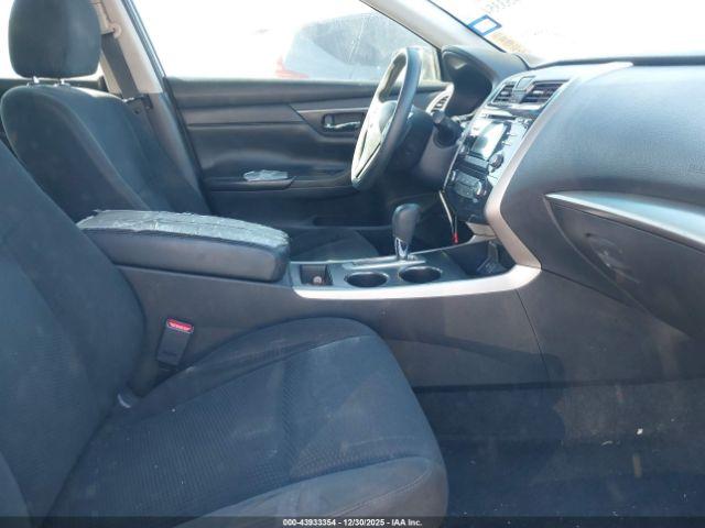 Nissan Altima 2.5 S Image 5