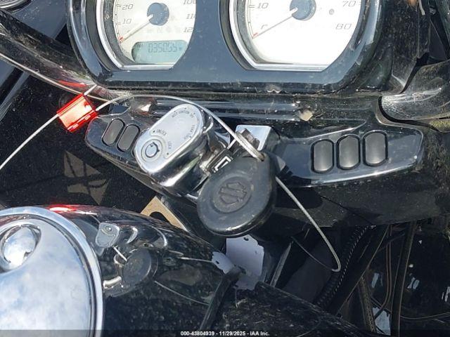 Harley-Davidson Fltrxs Road Glide Special Image 5