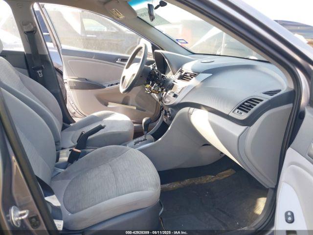 Hyundai ACCENT Se Image 7