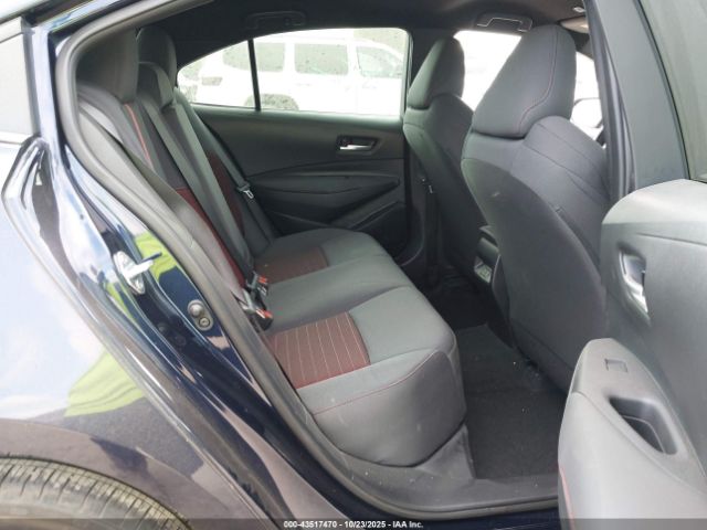 Toyota Corolla Se Image 12