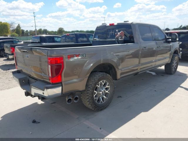 Ford F-350 Lariat Image 3