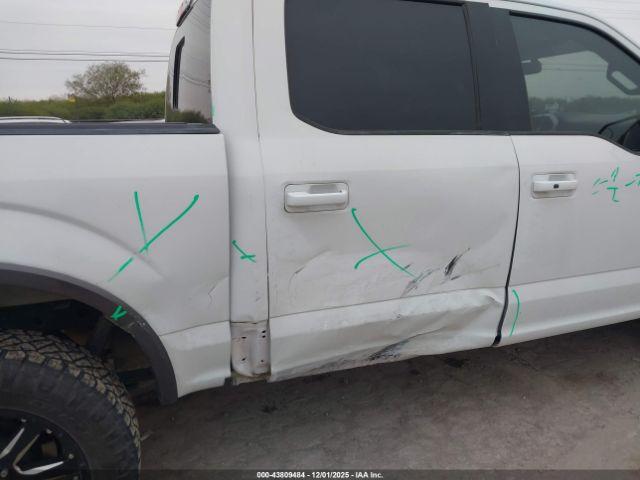 Ford F-150 Lariat Image 15