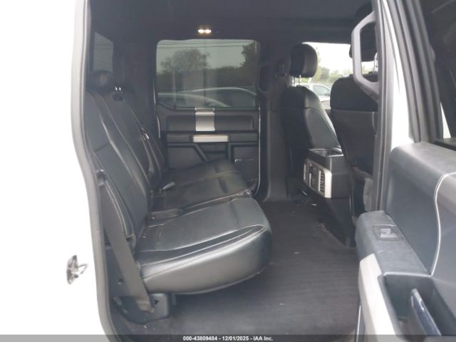 Ford F-150 Lariat Image 10