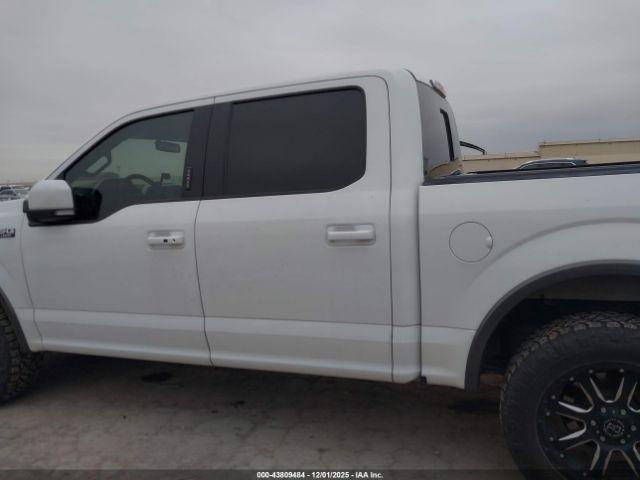 Ford F-150 Lariat Image 13