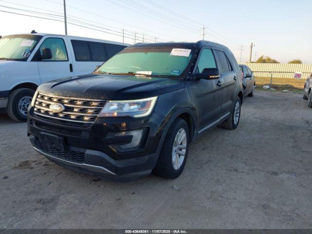 Ford Explorer Xlt Image 2