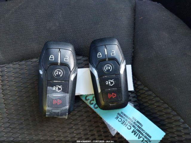 Ford Explorer Xlt Image 8