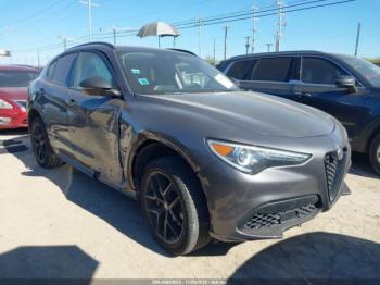  Salvage Alfa Romeo Stelvio