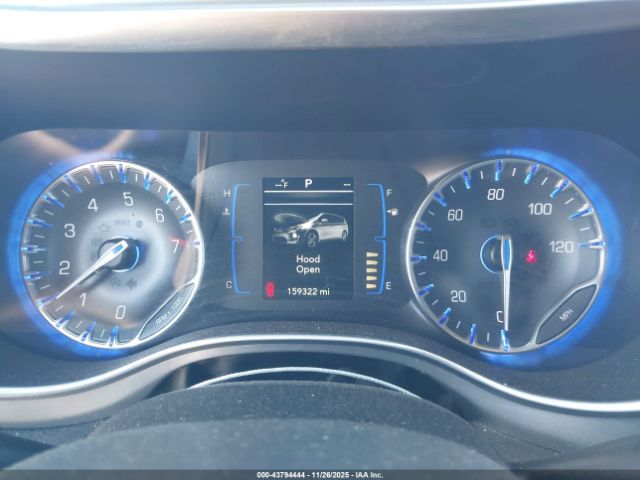 Chrysler Pacifica Touring Plus Image 9