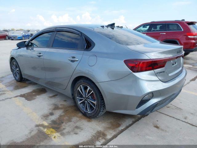 Kia Forte Lxs Image 17
