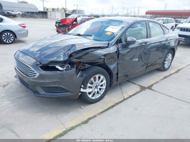 Ford Fusion S Image 3