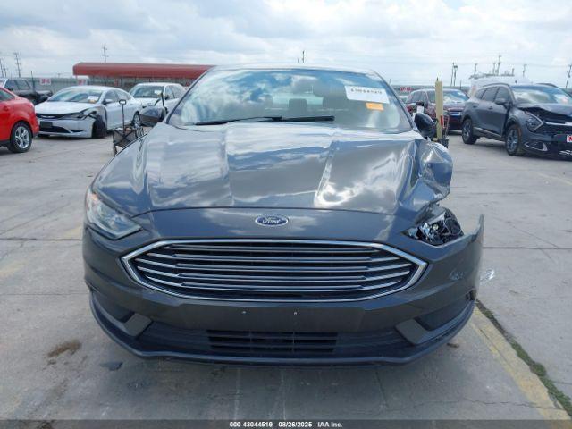 Ford Fusion S Image 17