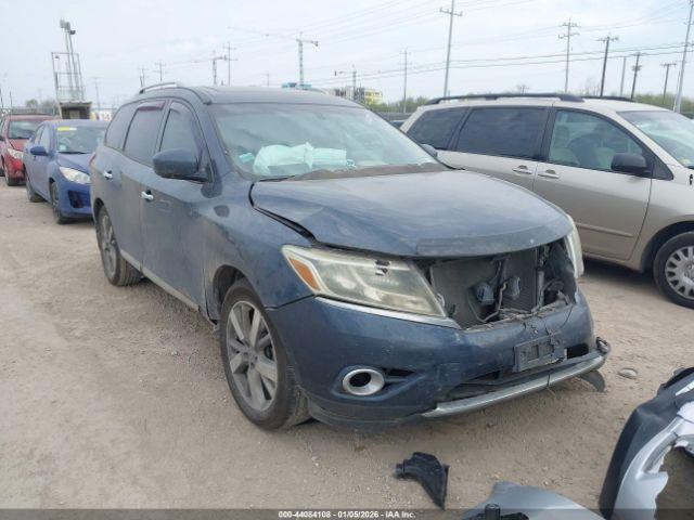  Salvage Nissan Pathfinder