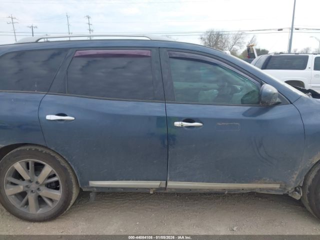 Nissan Pathfinder Platinum Image 19