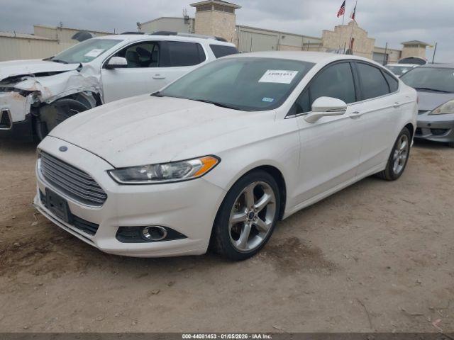 Ford Fusion Se Image 4
