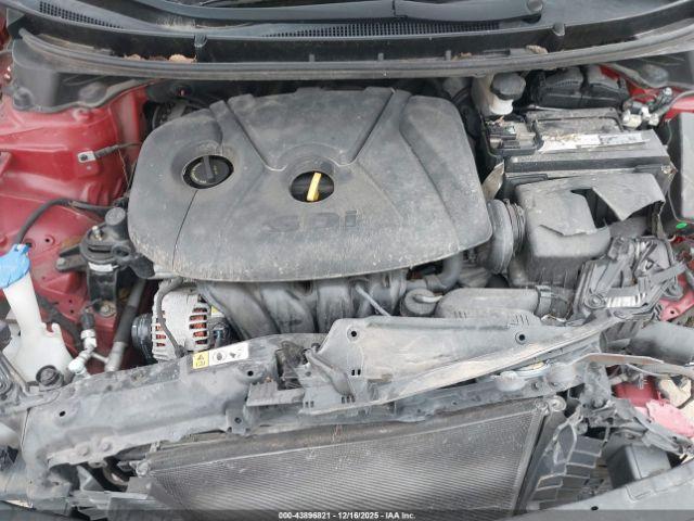 Hyundai ELANTRA Image 13