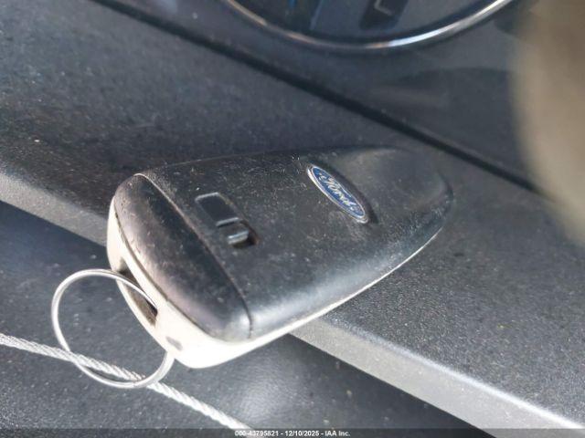 Ford Edge Limited Image 9