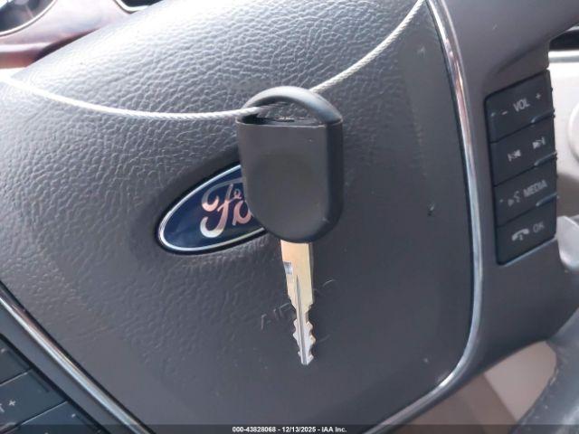 Ford Taurus Sel Image 10