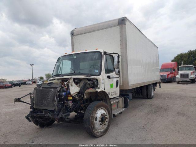 Freightliner M2 106 Image 15