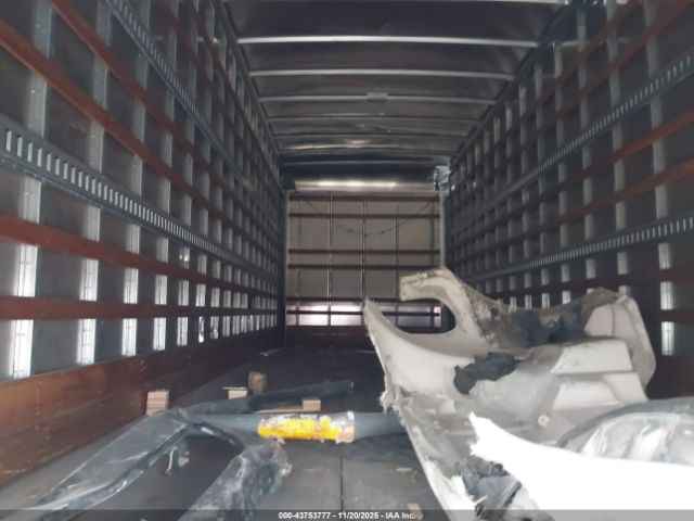 Freightliner M2 106 Image 20