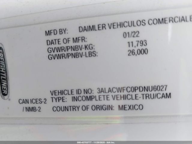 Freightliner M2 106 Image 6