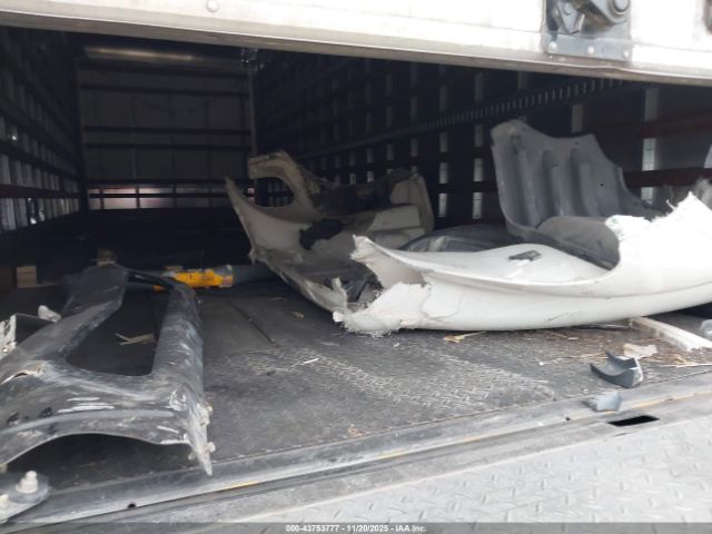 Freightliner M2 106 Image 4