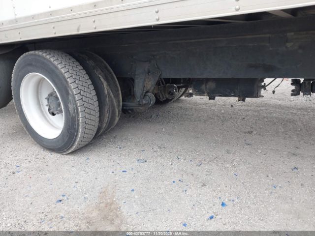 Freightliner M2 106 Image 7