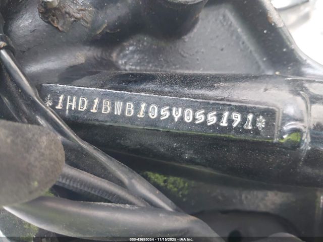 Harley-Davidson Flstci Image 5