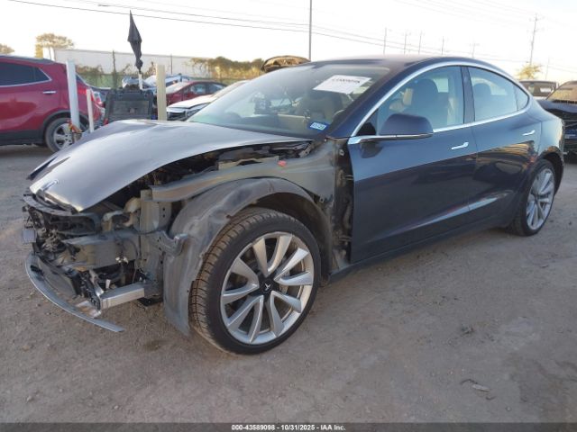 Tesla Model 3 Image 2