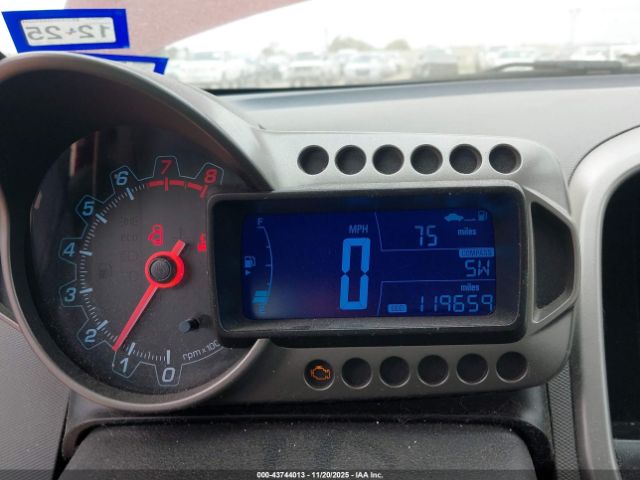 Chevrolet Sonic Lt Manual Image 9