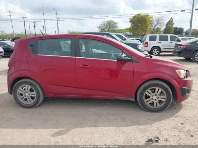 Chevrolet Sonic Lt Manual Image 16