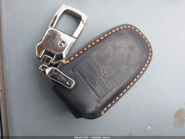 Ford F-250 Xlt Image 3