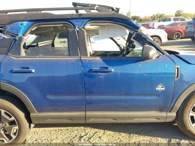 Ford Bronco Outer Banks Image 9