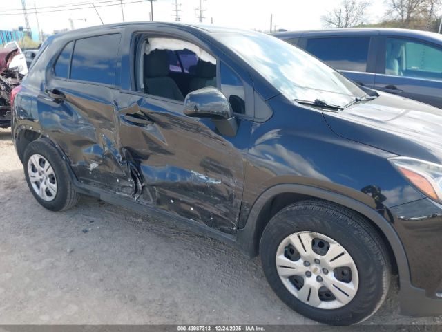 Chevrolet Trax Ls Image 6