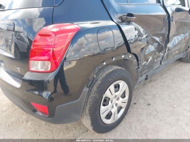 Chevrolet Trax Ls Image 9