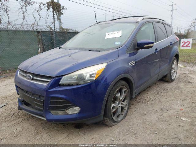 Ford Escape Titanium Image 14
