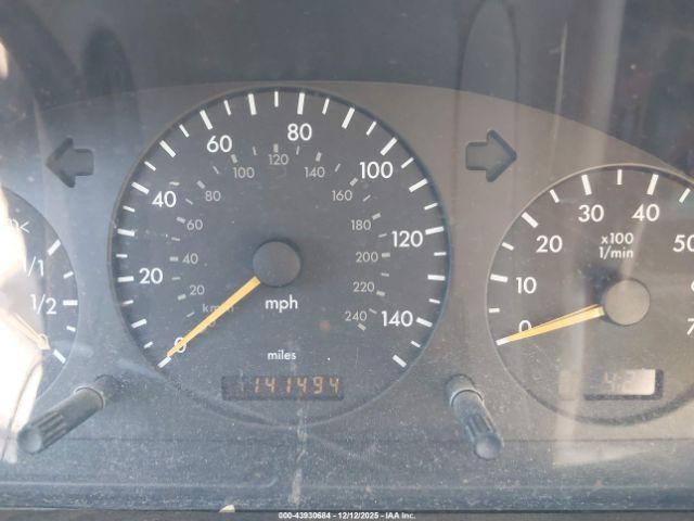 Mercedes-Benz M-Class Image 4