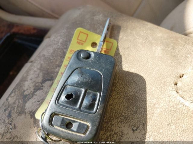 Mercedes-Benz M-Class Image 13