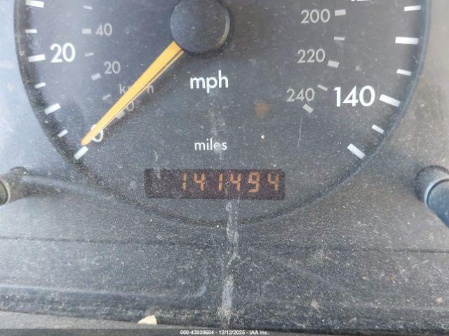 Mercedes-Benz M-Class Image 9