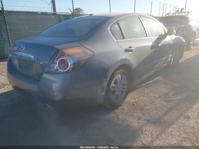 Nissan Altima 2.5 S Image 9