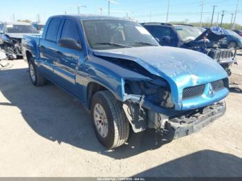  Salvage Mitsubishi Raider