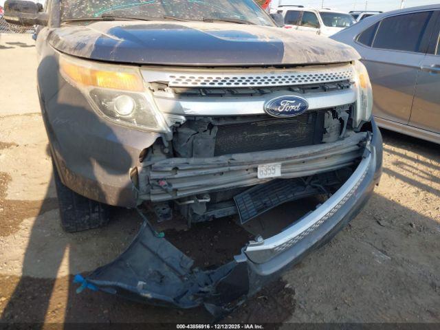 Ford Explorer Xlt Image 6
