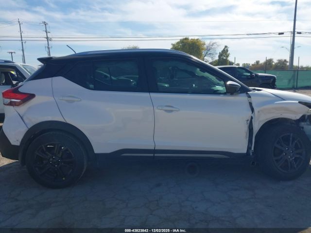 Nissan Kicks Sr Xtronic Cvt Image 12