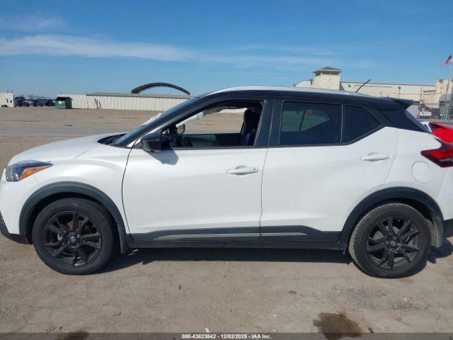 Nissan Kicks Sr Xtronic Cvt Image 9