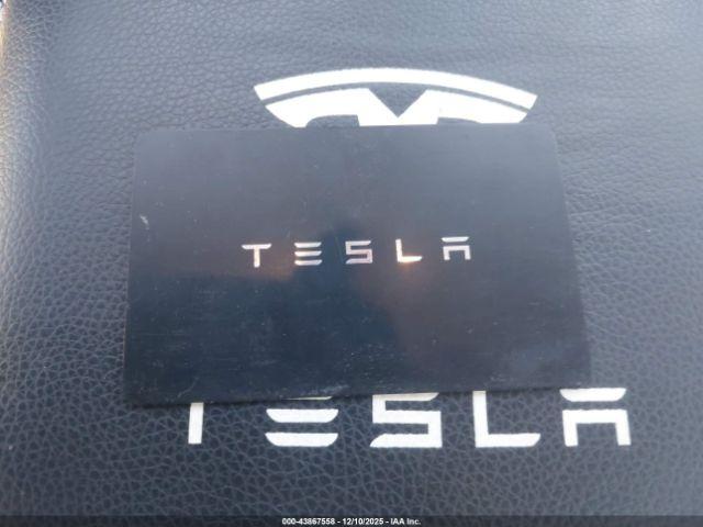 Tesla Model Y Long Range Dual Motor All-wheel Drive Image 3