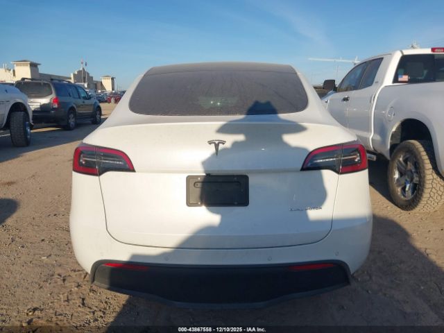 Tesla Model Y Long Range Dual Motor All-wheel Drive Image 5