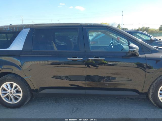 Kia Carnival Lx Seat Package Image 12